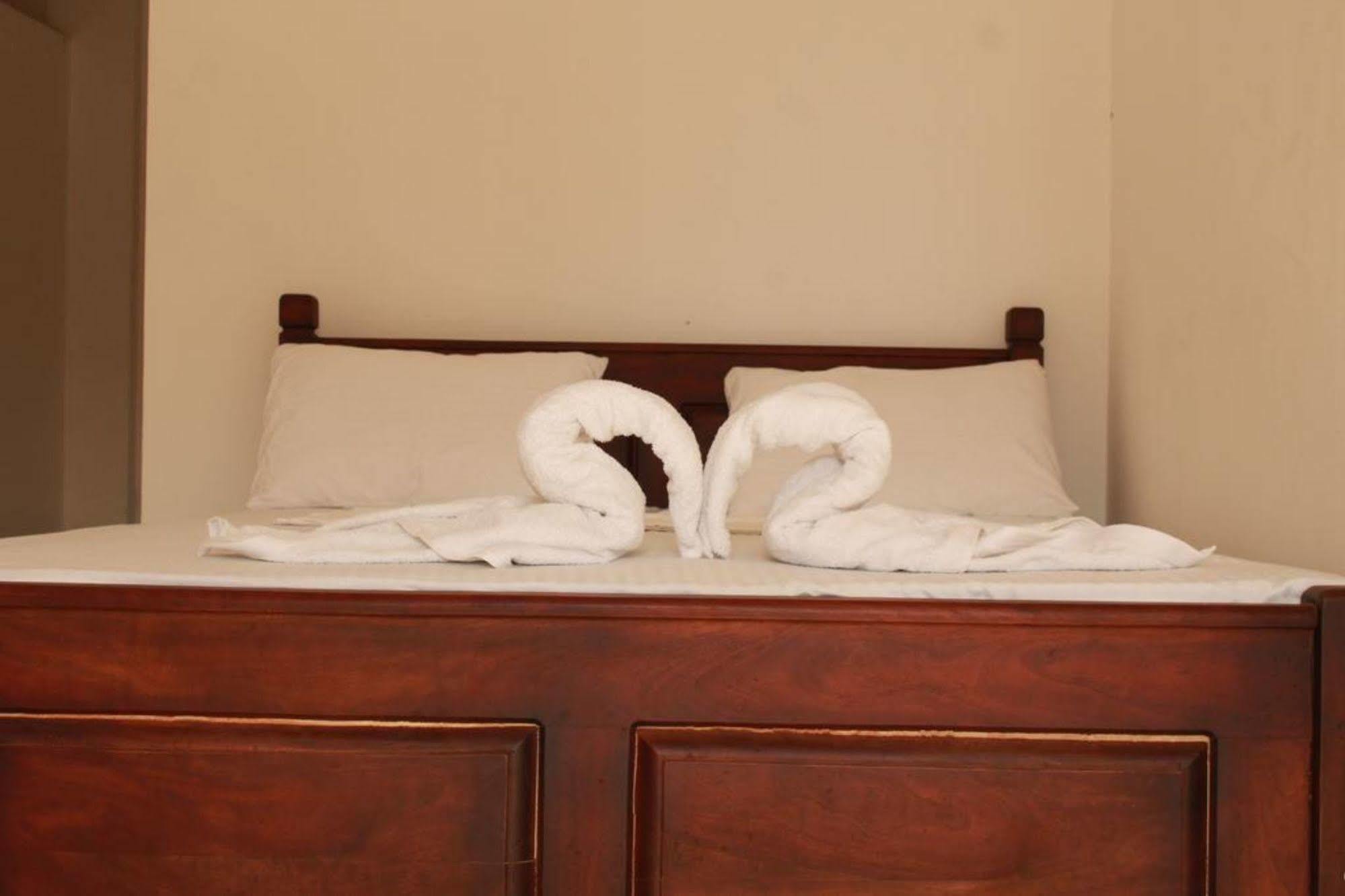 Pearl City Hotel Tissamaharama Zewnętrze zdjęcie