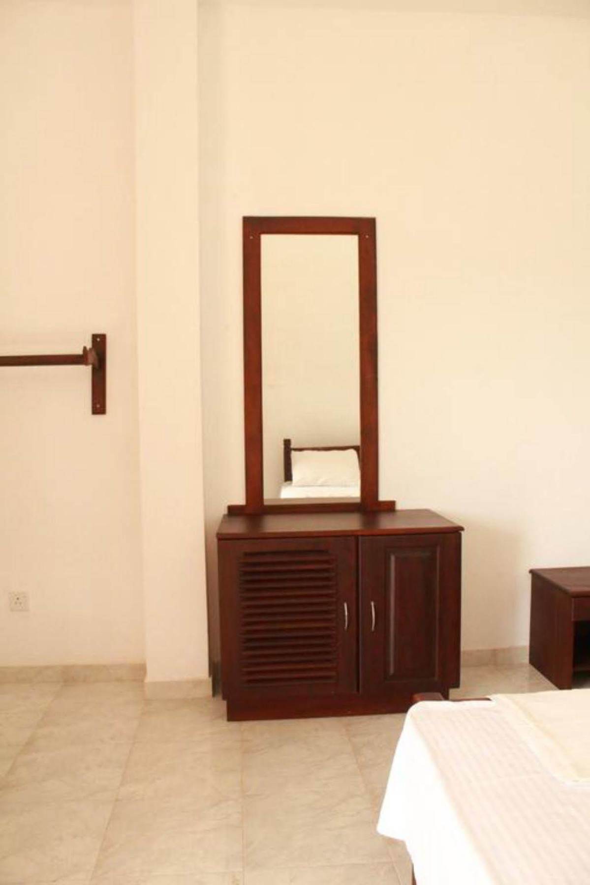 Pearl City Hotel Tissamaharama Zewnętrze zdjęcie