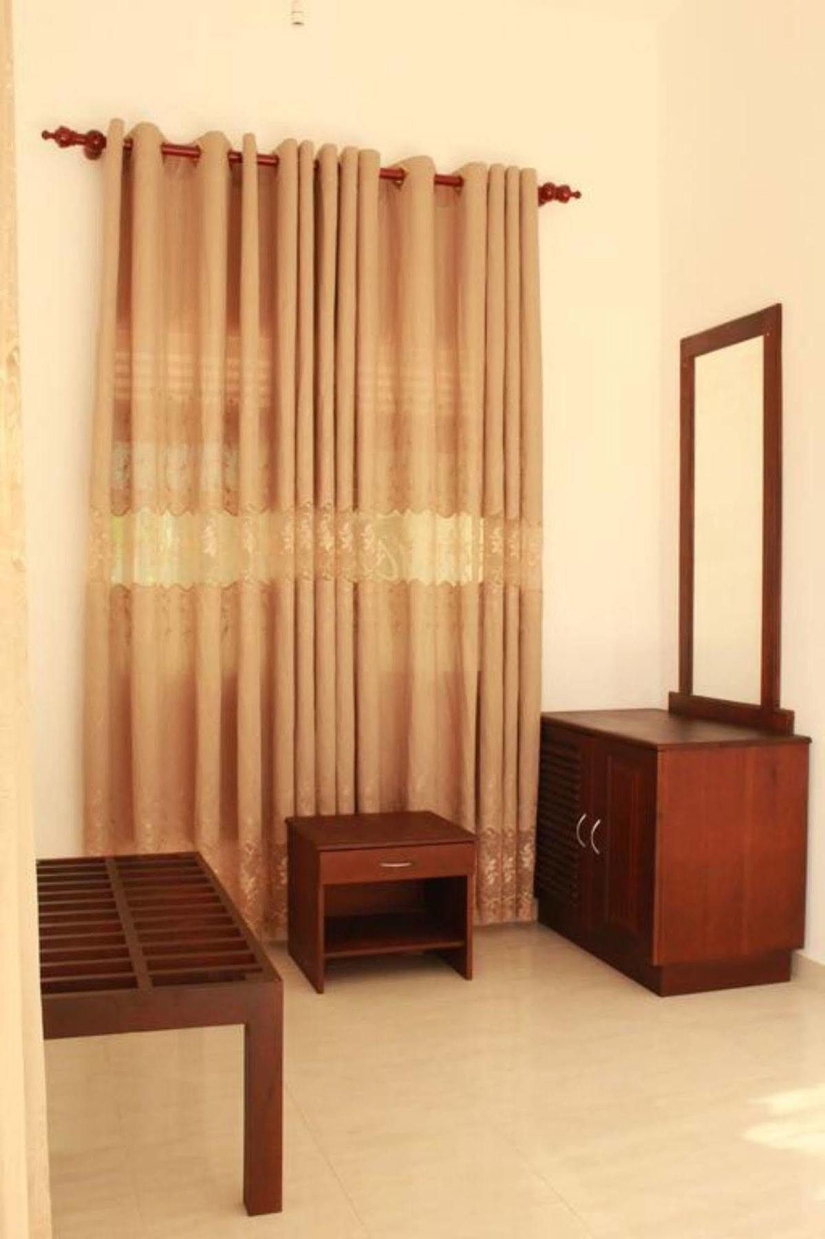 Pearl City Hotel Tissamaharama Zewnętrze zdjęcie